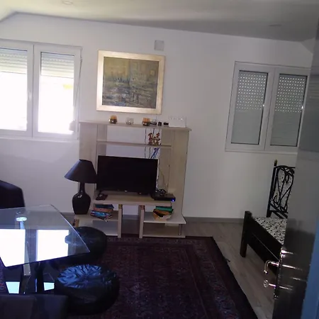 Kuca Aura Holiday home *